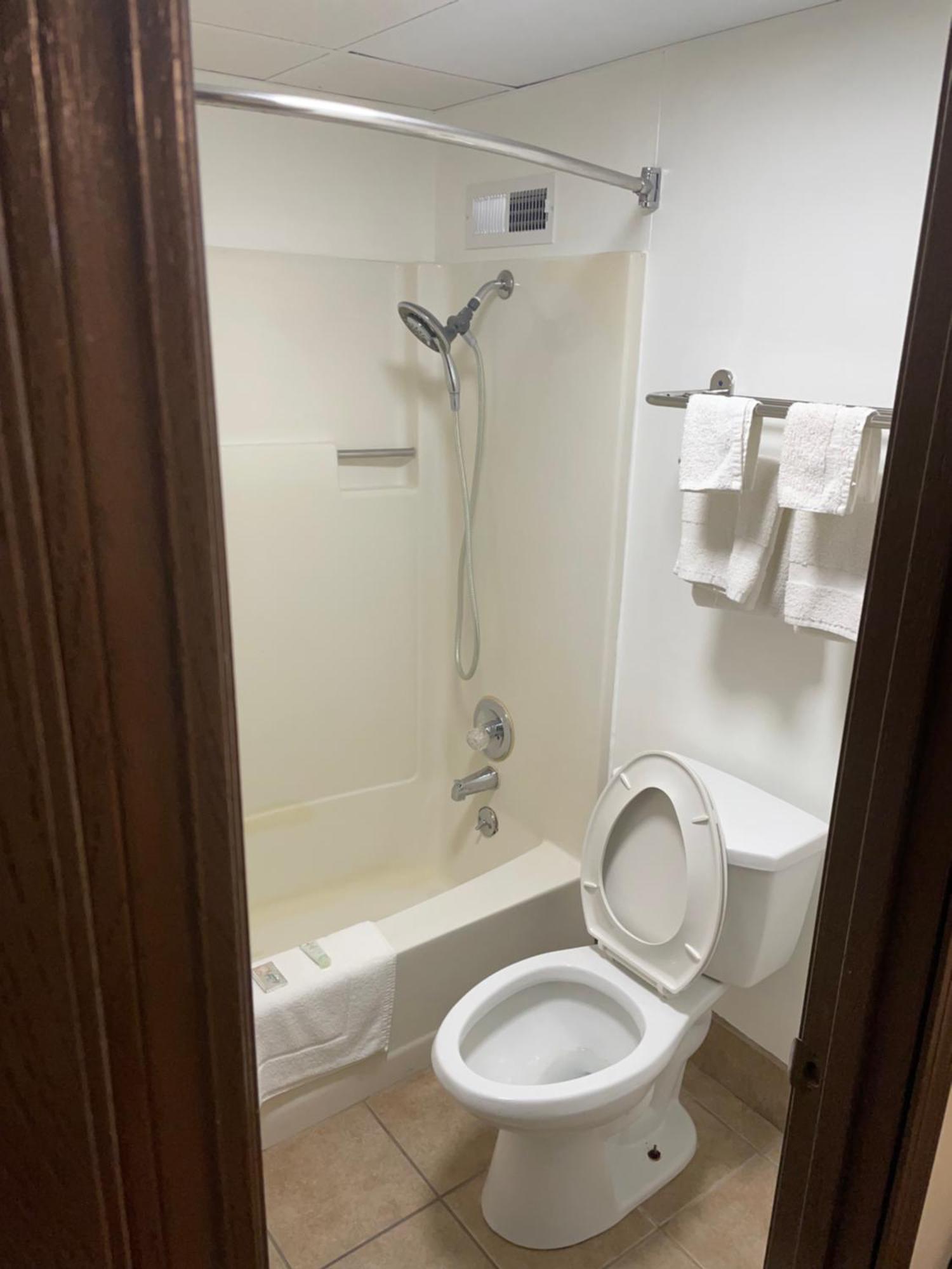 Bedford Inn Elk City Bagian luar foto
