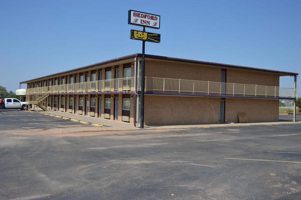 Bedford Inn Elk City Bagian luar foto