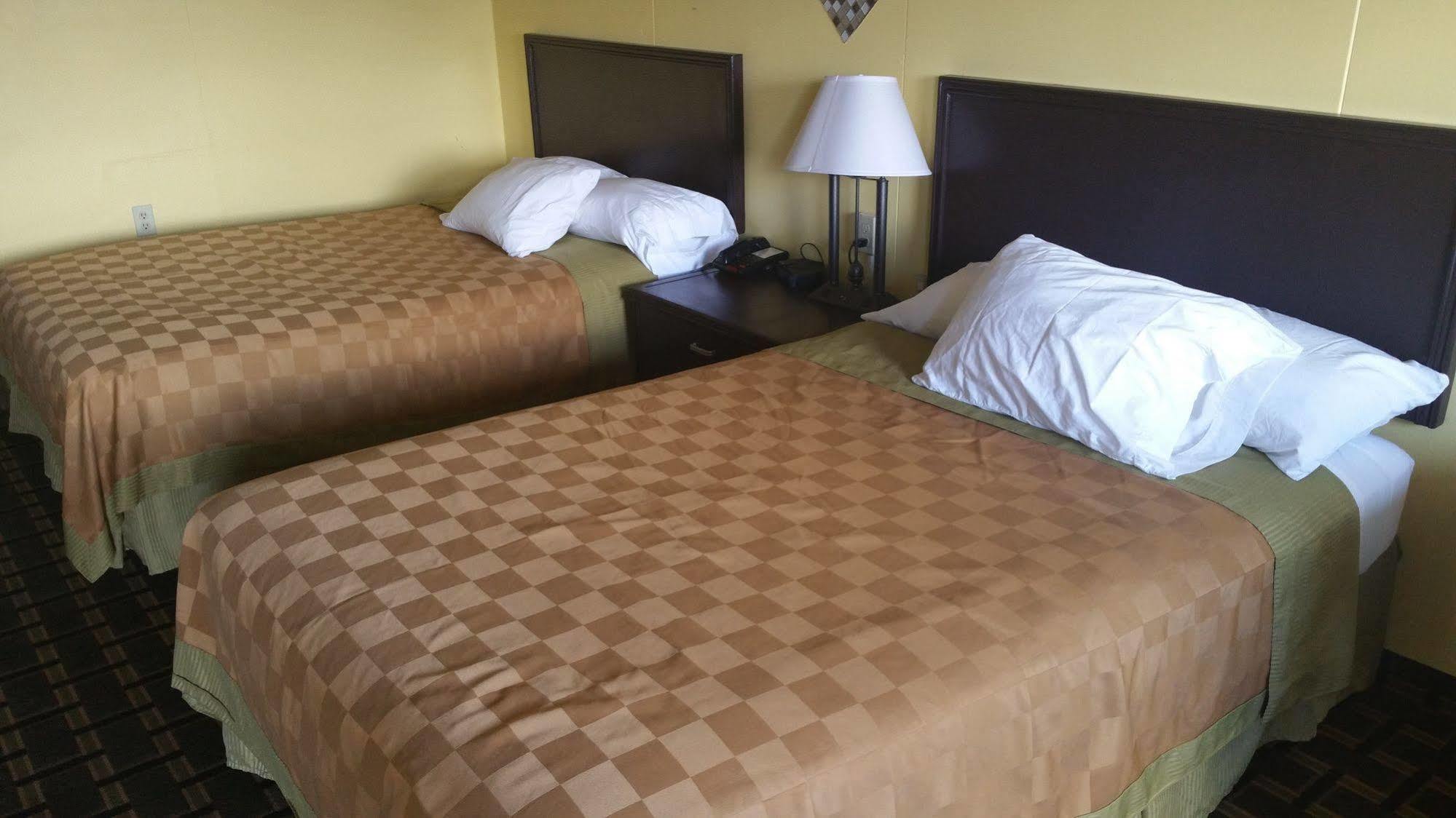 Bedford Inn Elk City Bagian luar foto